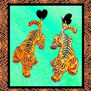 Orange 🐅 Iredescent Tiger Earrings to Match Dressed by LaLa Tiger Plisse Set